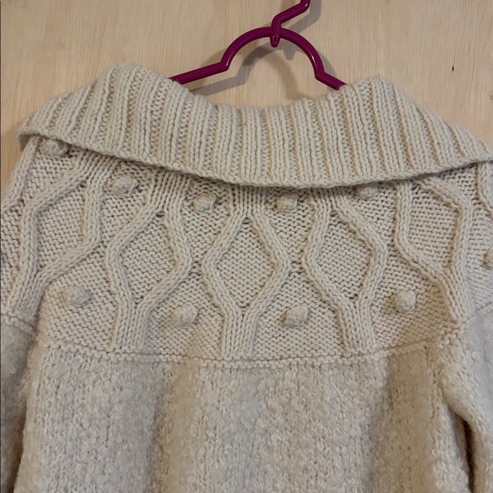 Avoca Handweavers wool zip front sweater. Small - Picture 10 of 10